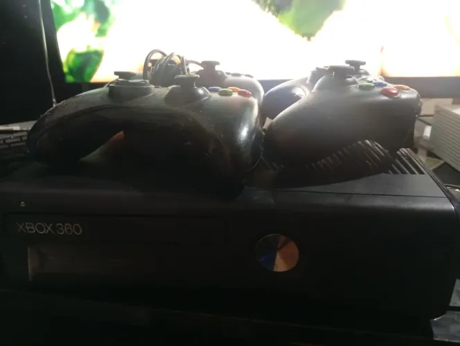 XBOX 360 SLIM