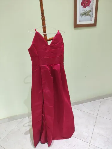 Vestido vermelho festa