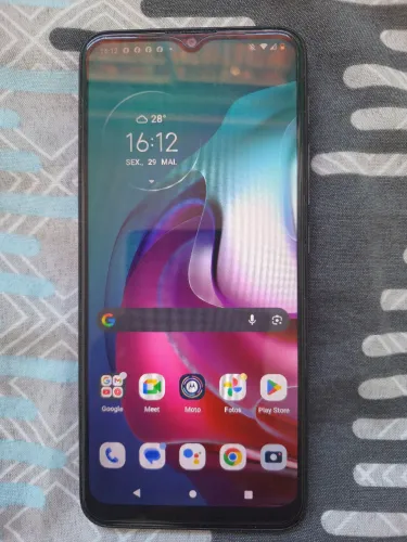 Motorola G30