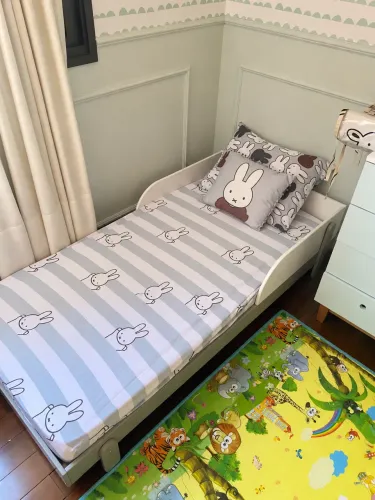 Cama Infantil Júnior Tok&Stok com Colchão - Pouquíssimo Uso