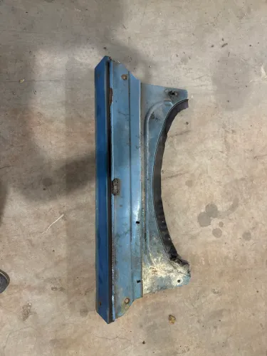 Vende se saia traseira kombi