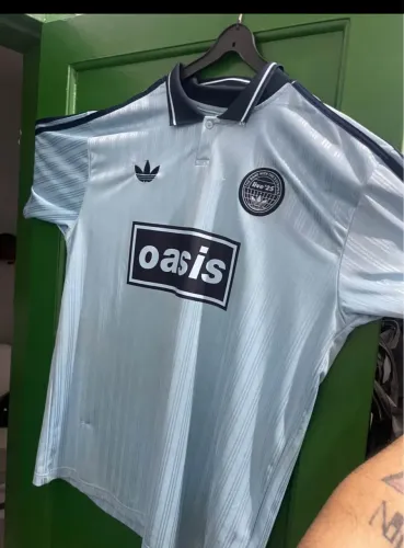 Camisa Oásis x Adidas XL
