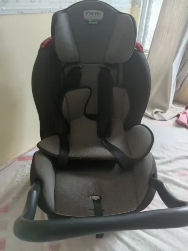 Cadeira para Automóveis 