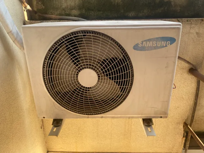 Vendo ar-condicionado usado Samsung 12000btus 