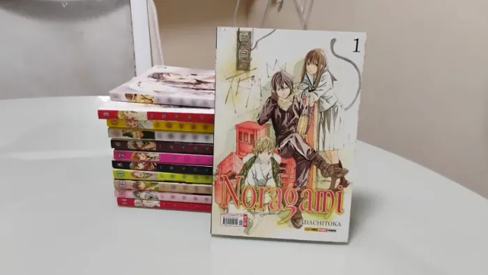 Noragami Vol 1- 8/ Vol 11 - 14. Restam apenas os volume 11, 12 e 14 agora. 