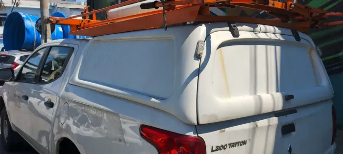 Capota de fibra L200 Triton