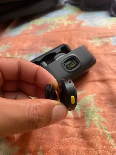 Microfone lapela com imã