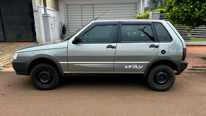 Fiat Uno Mille Celeb. WAY Econ. 1.0 F.flex 4P 2012