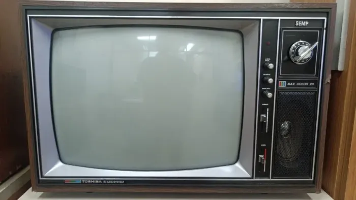 TV Antiga Semp Toshiba