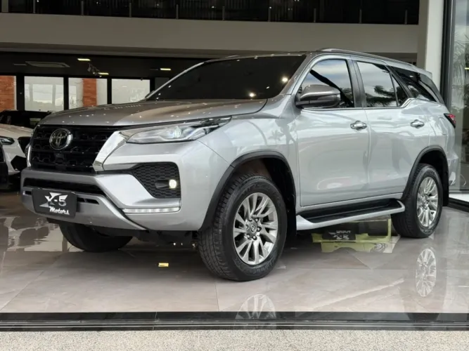 Toyota Hilux SW4 4X4 2.8 Diesel 2023