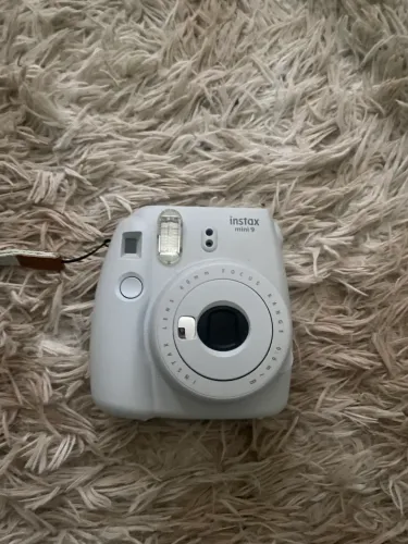 Câmera instantânea instax Mini 9 