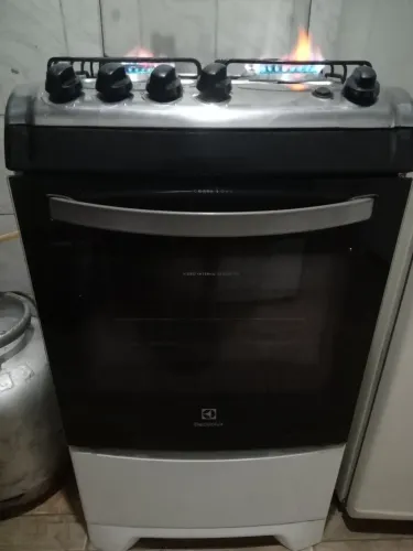 Fogão Electrolux 4 Bocas com Forno - Funcionando Perfeitamente!