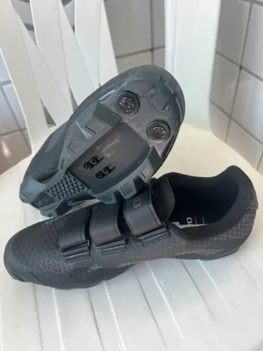 Sapatilha de MTB GIRO RANGER