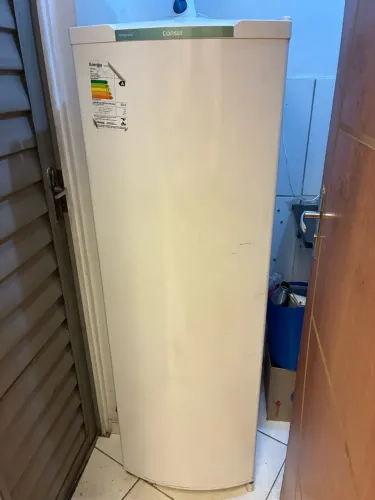 Geladeira 240lts