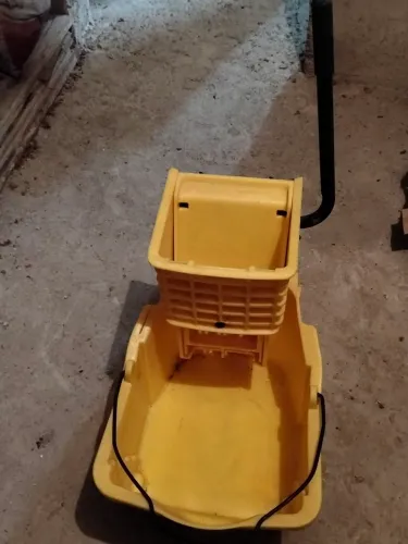 Carrinho para limpeza de chão