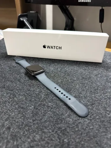 Apple Watch SE 44mm