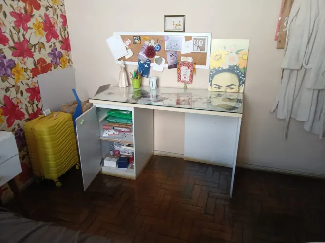 DOAÇÃO: Escrivaninha