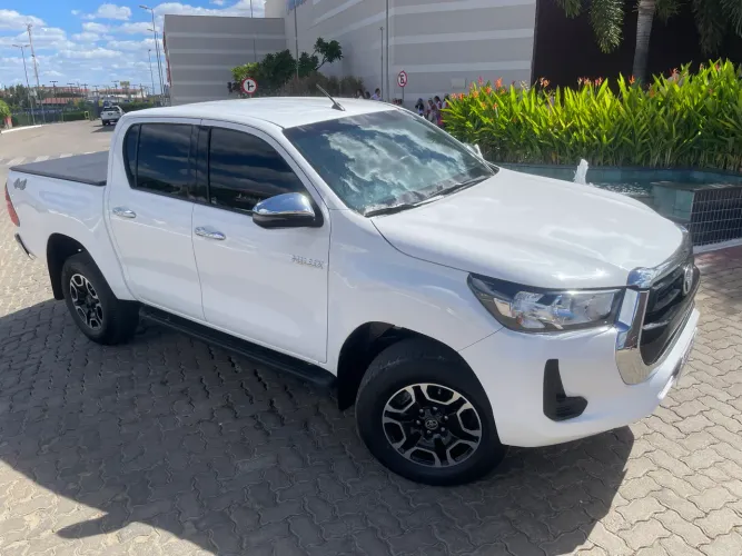 Toyota Hilux CD 4X4 2.8 Diesel Mec. 2022