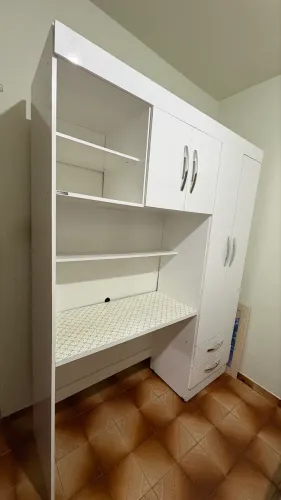 Guarda roupa de solteiro em excelente estado - Ótimo custo benefício