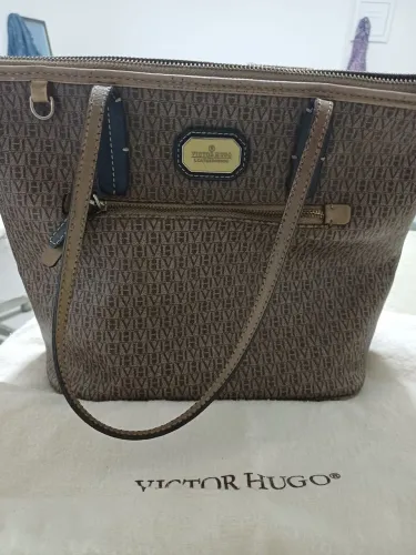 OPORTUNIDADE:Bolsa VICTOR HUGO ORIGINAL ?Etiqueta original ?Conservada
