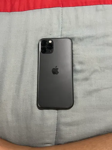 Vende-se um celular