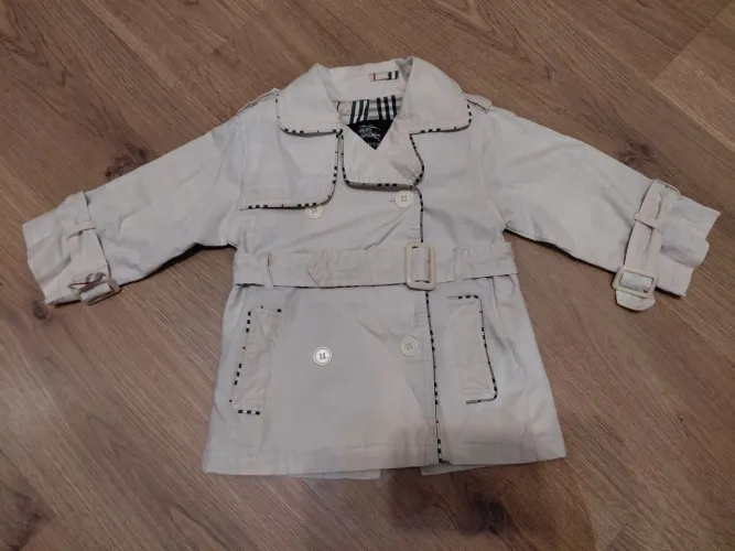 Jaqueta Infantil Burberry Bege - Tam. S - Estilo Trench com Forro Xadrez