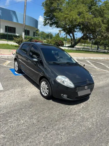 Fiat Punto Essence 1.6 Flex 16V 5P 2012