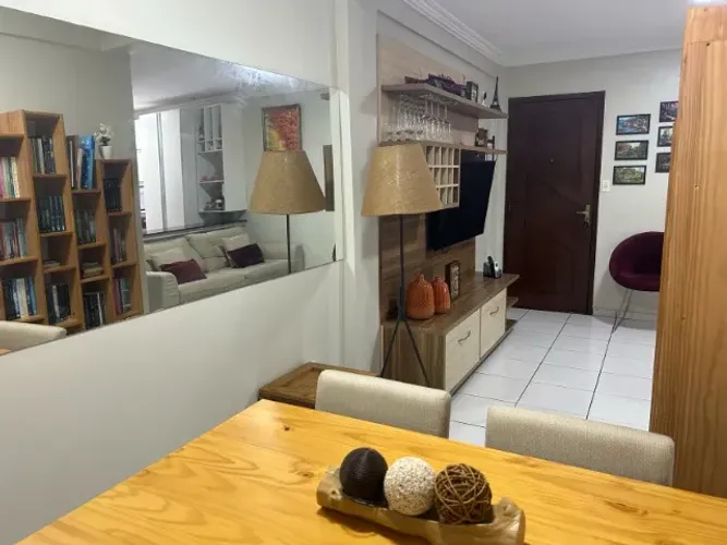 Alugo APT de 2 quartos