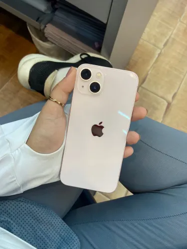 iPhone 13 rosa 