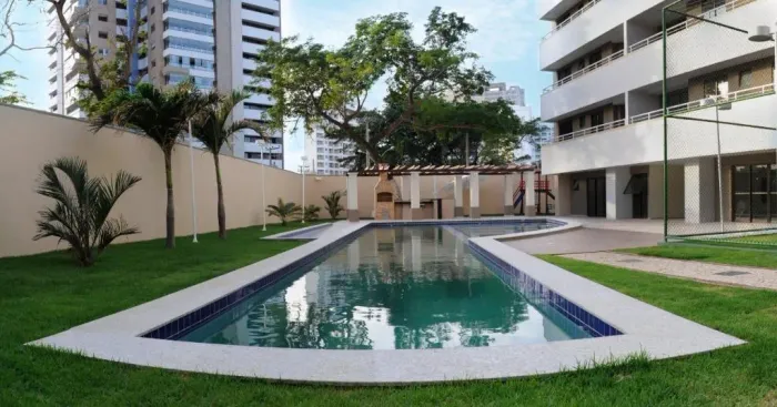 Apartamento com 3 dormitórios à venda, 70 m² por R$ 630.000,00 - Guararapes - Fortaleza/CE