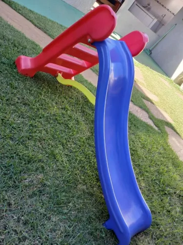 Escorregador infantil