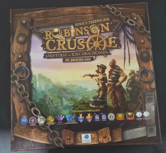 Robinson Crusoe: Aventuras na Ilha Amaldiçoada Edição Jogo do Ano Novo Tabuleiro Português