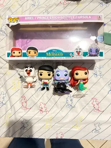 Vendo Funko pop set a pequena sereia