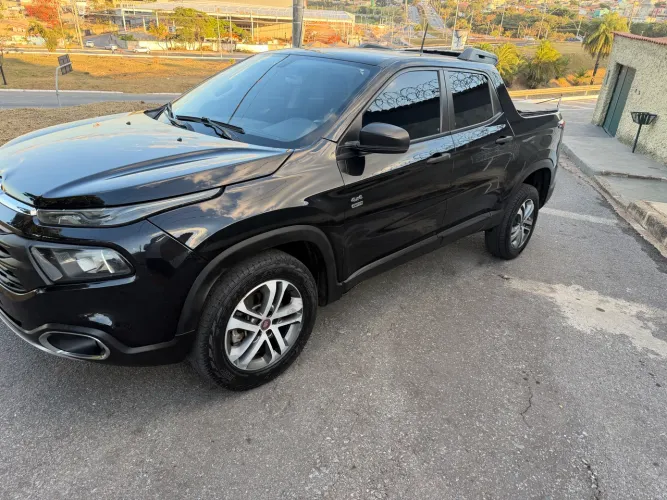 Fiat Toro Freedom 2.0 16V 4X4 TB Diesel Mec. 2017