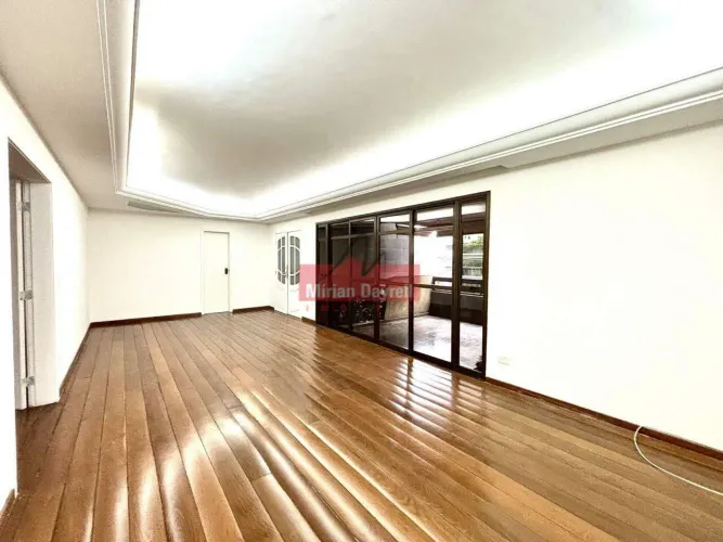 Apartamento à venda com 2 quartos, 2 vagas, no Funcionários.
