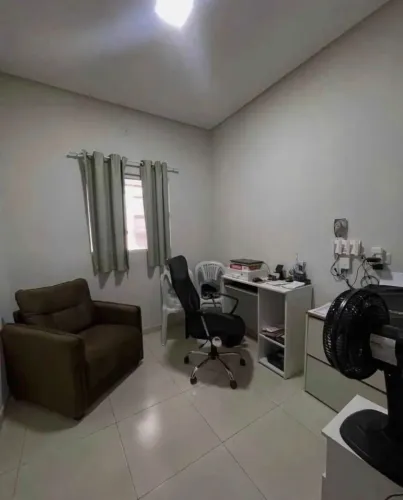 AM-vende-se casa em Serra
