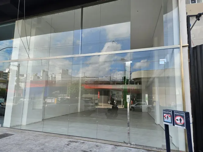 Excelente Sala Comercial na Avenida mais Movimentada de Balneário Camboriú - SC