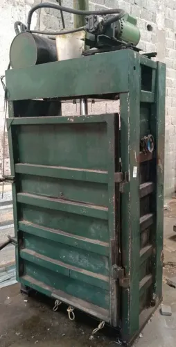 Prensa elétrica 220v enfarda papelão, plástico, tecido outros