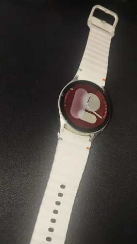 Smartwatch usado Samsung Galaxy watch 7 40mm cor creme 2 meses de uso estado excelente