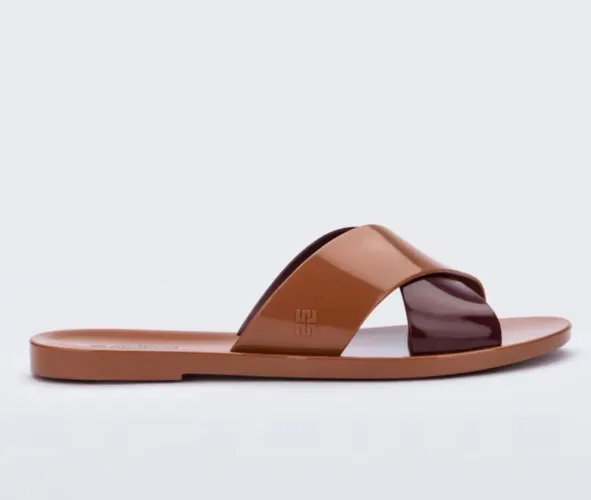 Melissa Essential Cross Slide