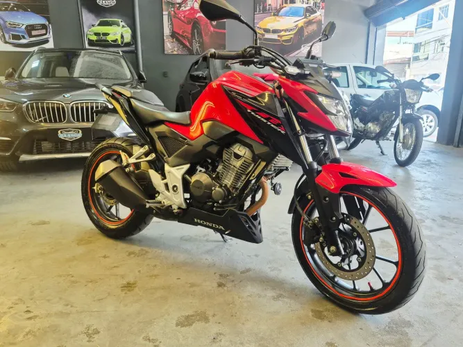 CB300F Twister Abs Flex