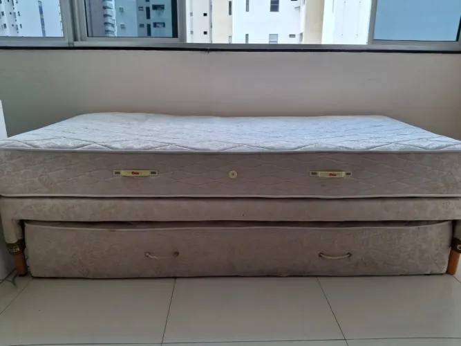 Bicama Box Solteiro Completa (Base + 2 Colchões)