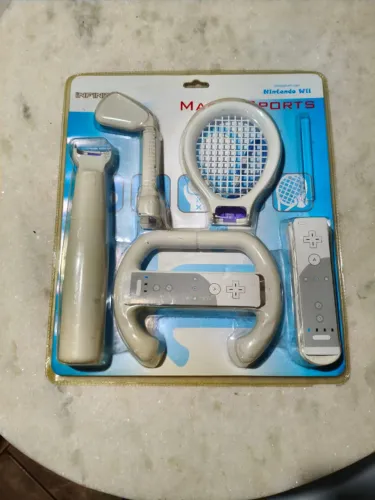Kit 4 Acessórios Para Wii Remote - Nintendo Wii (LACRADO)