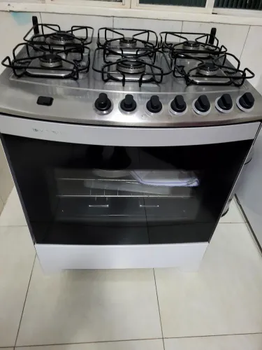 Fogão Brastemp sem tampa mas, em excelente estado