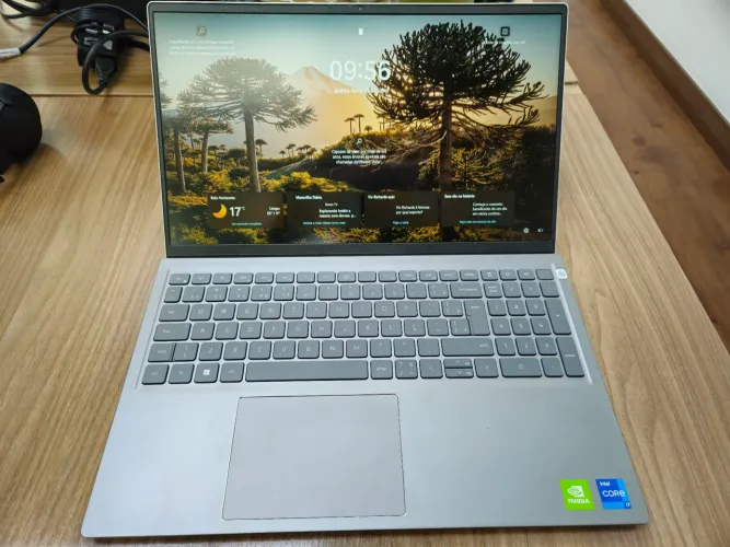 Notebook Dell inspiron 3550, i7 11° geração, 16GB de RAM, NVMe 512GB