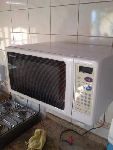 Doação de microondas Panasonic funcionando