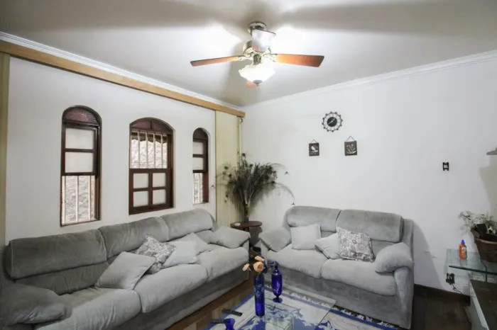 Casa à Venda - Nova Cachoeirinha, 3 Quartos, 500 m2