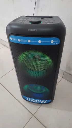 Vendo caixa de som Philips bivolt 1500w funciona perfeitamente leia a descrição.