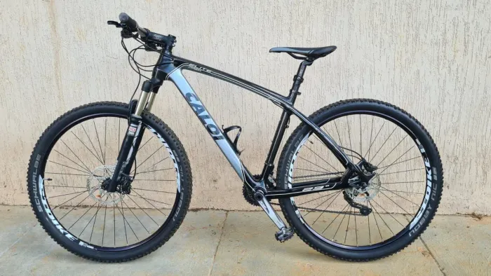 Caloi Elite 30 Carbon aro 29. Tamanho 19