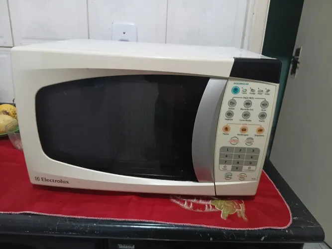 Micro-ondas Electrolux Funcionando perfeitamente